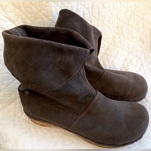 New Sanita woman’s brown suede clog/boot with studded detailing.  Size 7